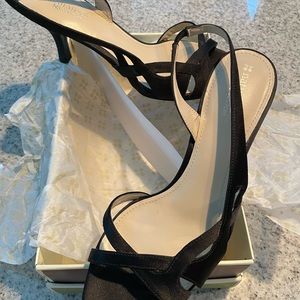 Women’s Naturalizer Kadie Black Satin Fabric Strappy Sandals Size 9 M